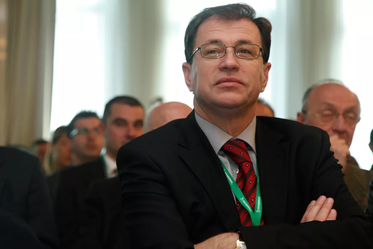 Ergović smijenjen, Miloloža v.d.