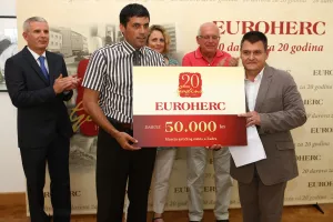 Donacija Muzeju antičkog stakla u Zadru