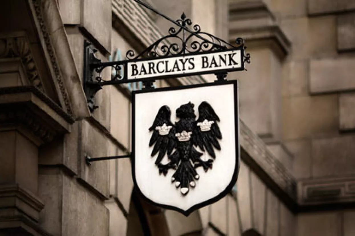 Nakon što je vrh Barclaysa podnio ostavku, dionice ojačale 3,4 posto