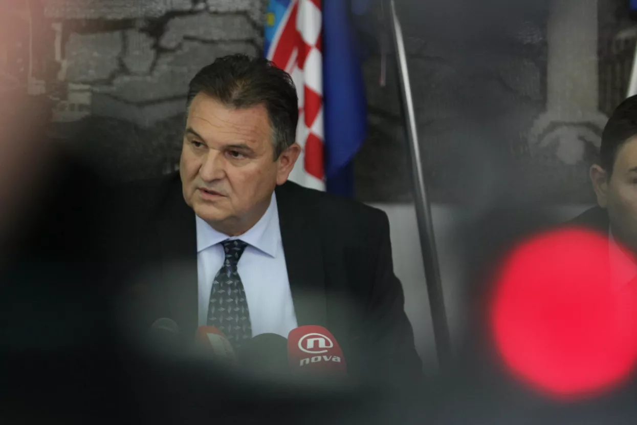 Ako se potpi&scaron;e ugovor, a nema novca u proračunu, DIV može ovr&scaron;iti državu