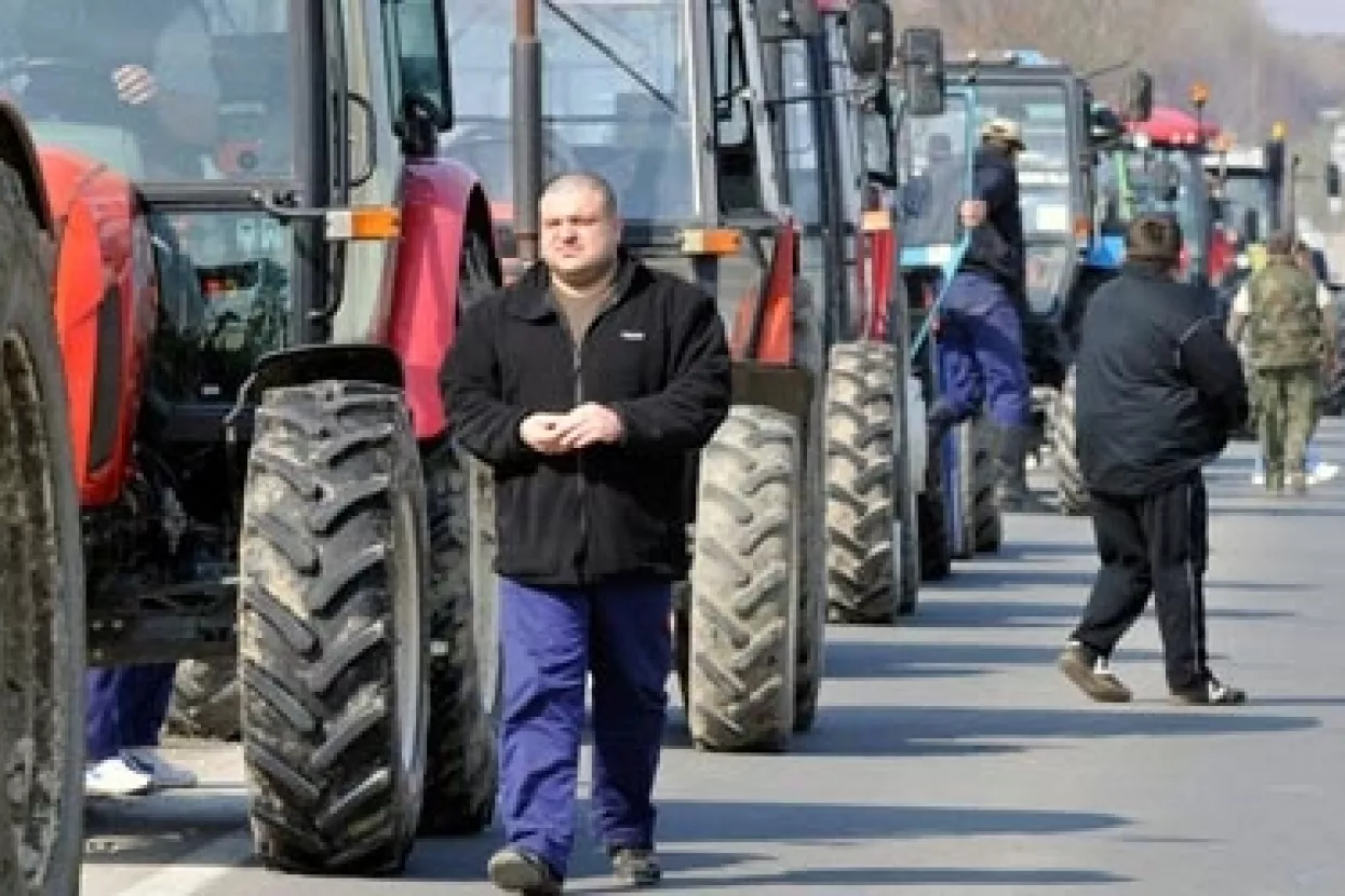 I danas su na ceste iza&scaron;li traktori