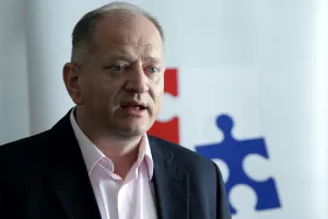 Raste popularnost Nacionalnog foruma i Oraha