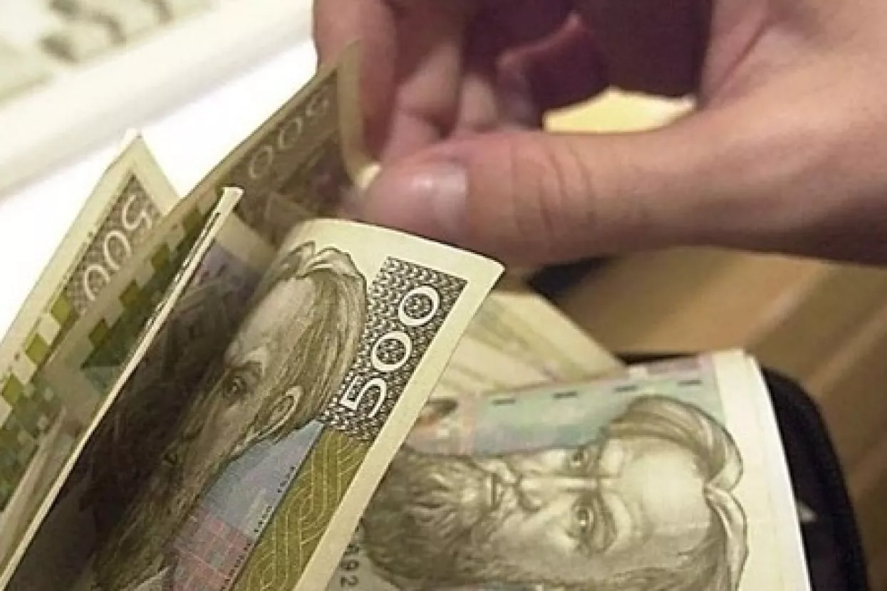 Prosječna plaća u Hrvatskoj porasla 4,5 posto, &scaron;to je najvi&scaron;e jo&scaron; od 2009. godine