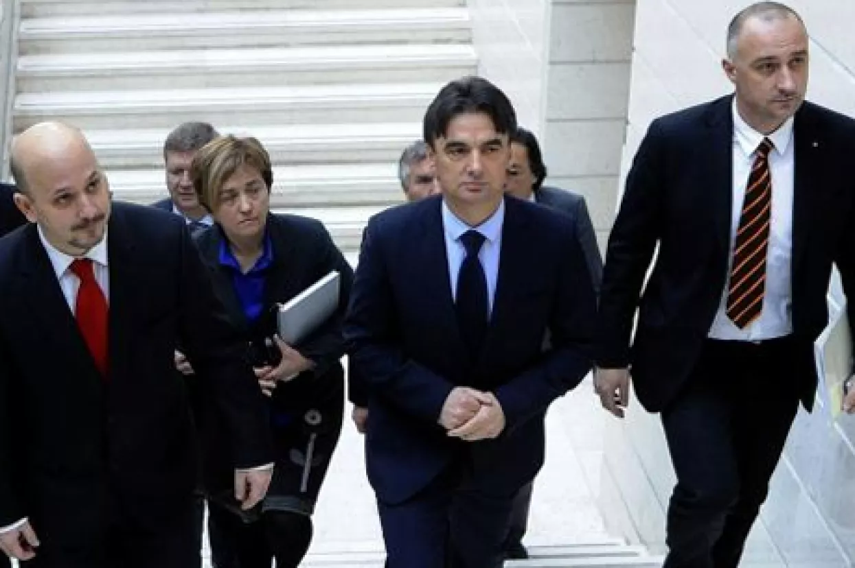 Ministri puni samohvale na pozitivne gospodarske trendove, analitičari povećali procjene rasta BDP-a