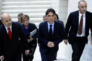 Ministri puni samohvale na pozitivne gospodarske trendove, analitičari povećali procjene rasta BDP-a