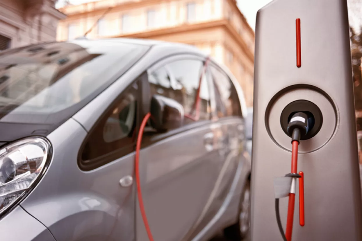 Fight Club: Isplati li se već sada kupiti električni automobil?