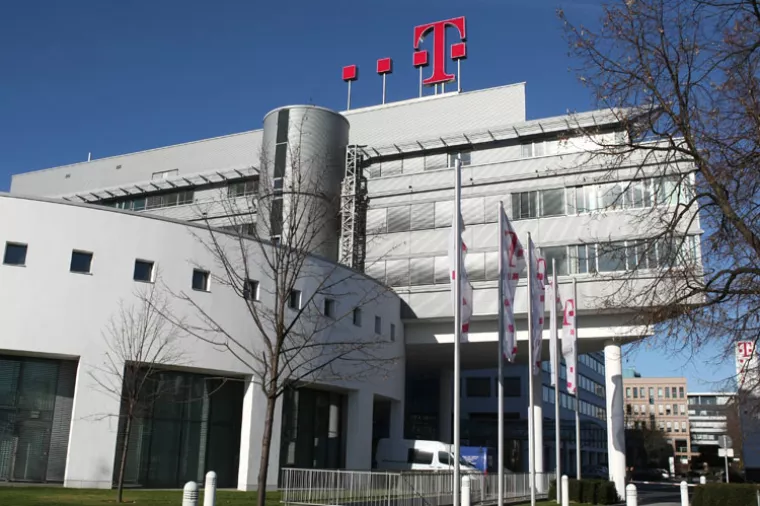 Deutsche Telekom izdanjem obveznica prikupio 2,75 milijardi dolara
