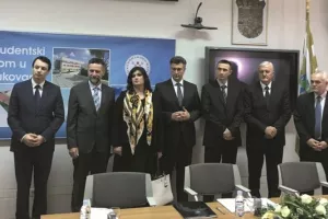 Nezavisni vijećnik Svete Nedelje podijelio šibe izvršnoj vlasti