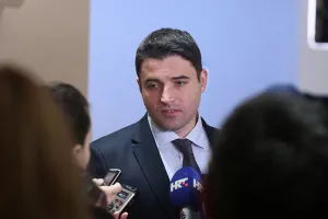 Bernardić: Kad se ljulja Agrokor, ljulja se cijela Hrvatska