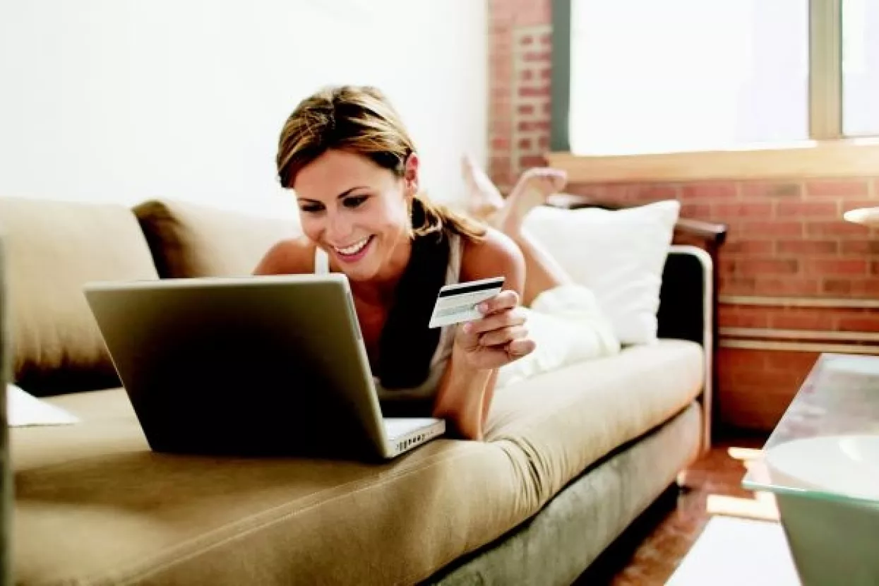 Mastercard: 22% Hrvata kupuje online najmanje jednom tjedno, a najčešće se odlučuju za odjeću i obuću