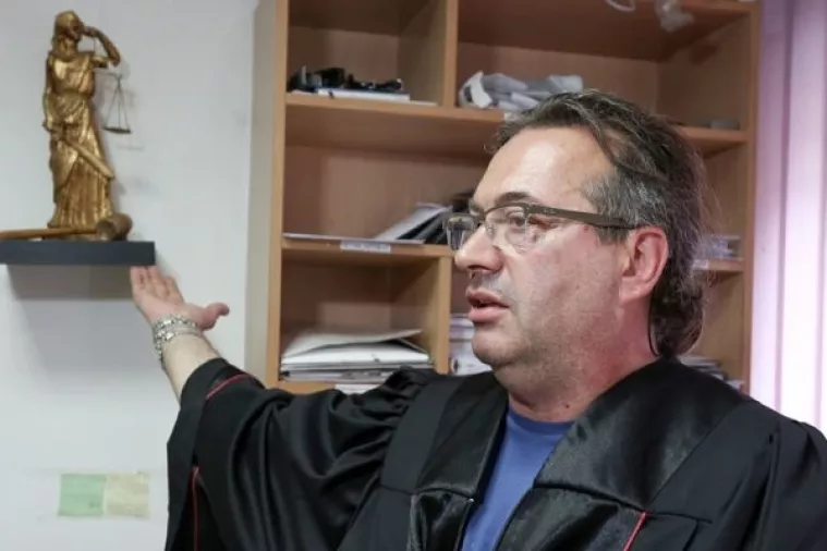BiH: Odvjetnicima po službenoj dužnosti milijuni iz državnog proračuna, rekorder 'Omar mjesečar'