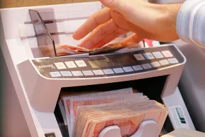 Bruto inozemni dug na godišnjoj razini pao za 5,5 posto