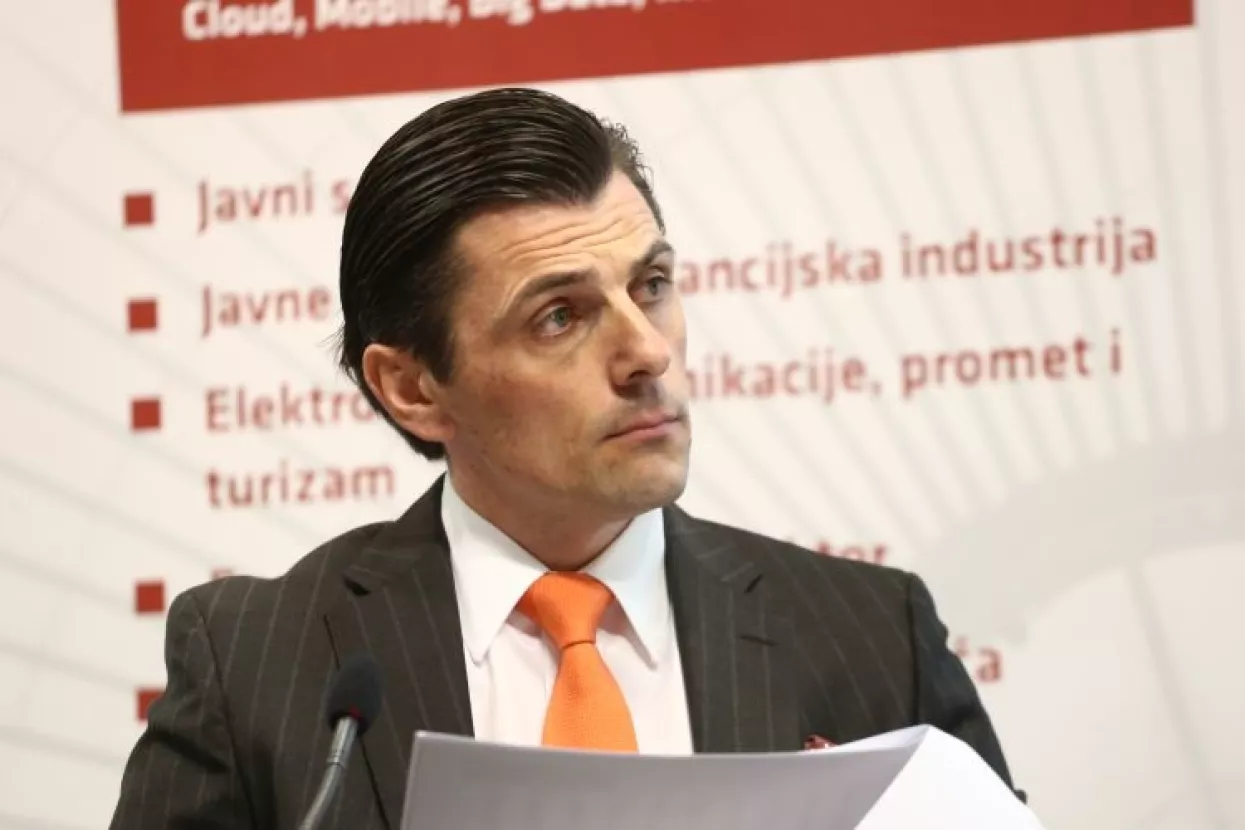 Grubišić: Nitko se ne treba ispričavati ako kasni na posao sve dok ne ugrožava projekt