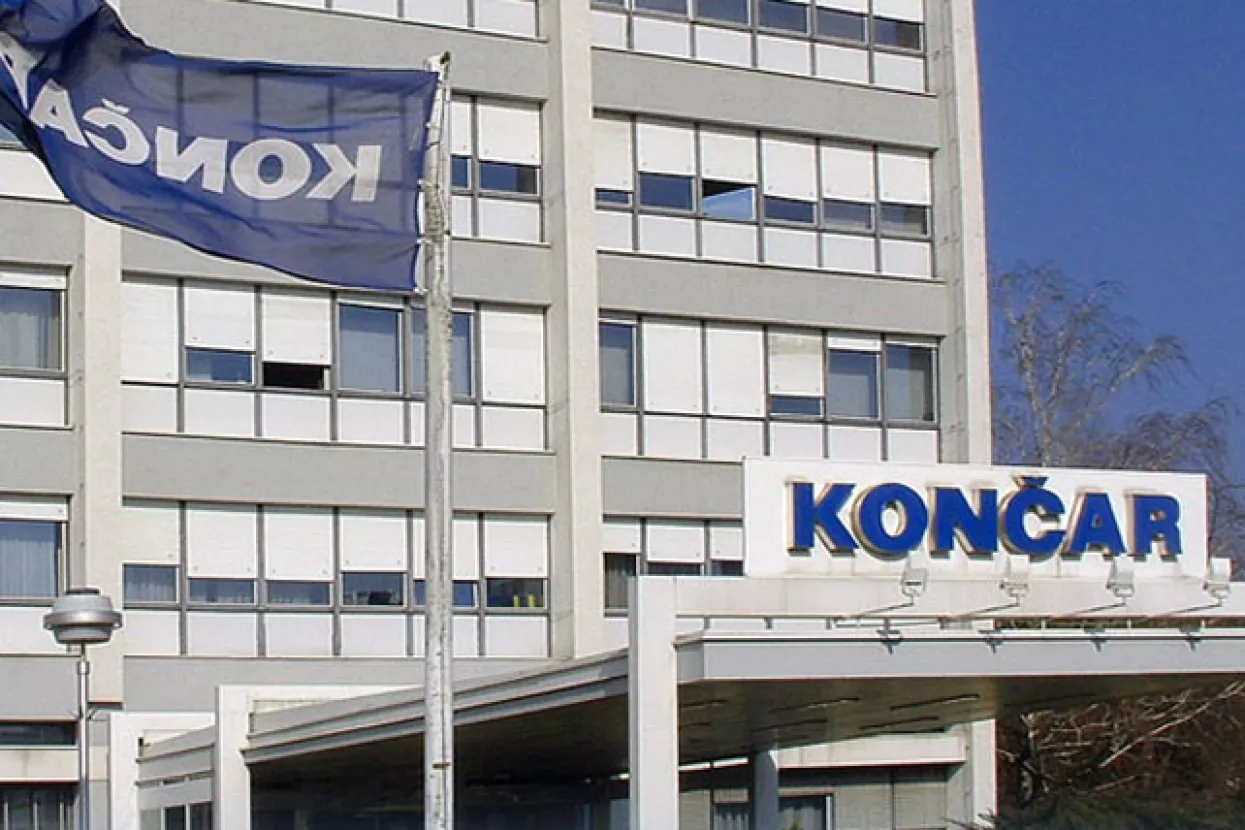 Končaru pali prihodi ali porasla dobit