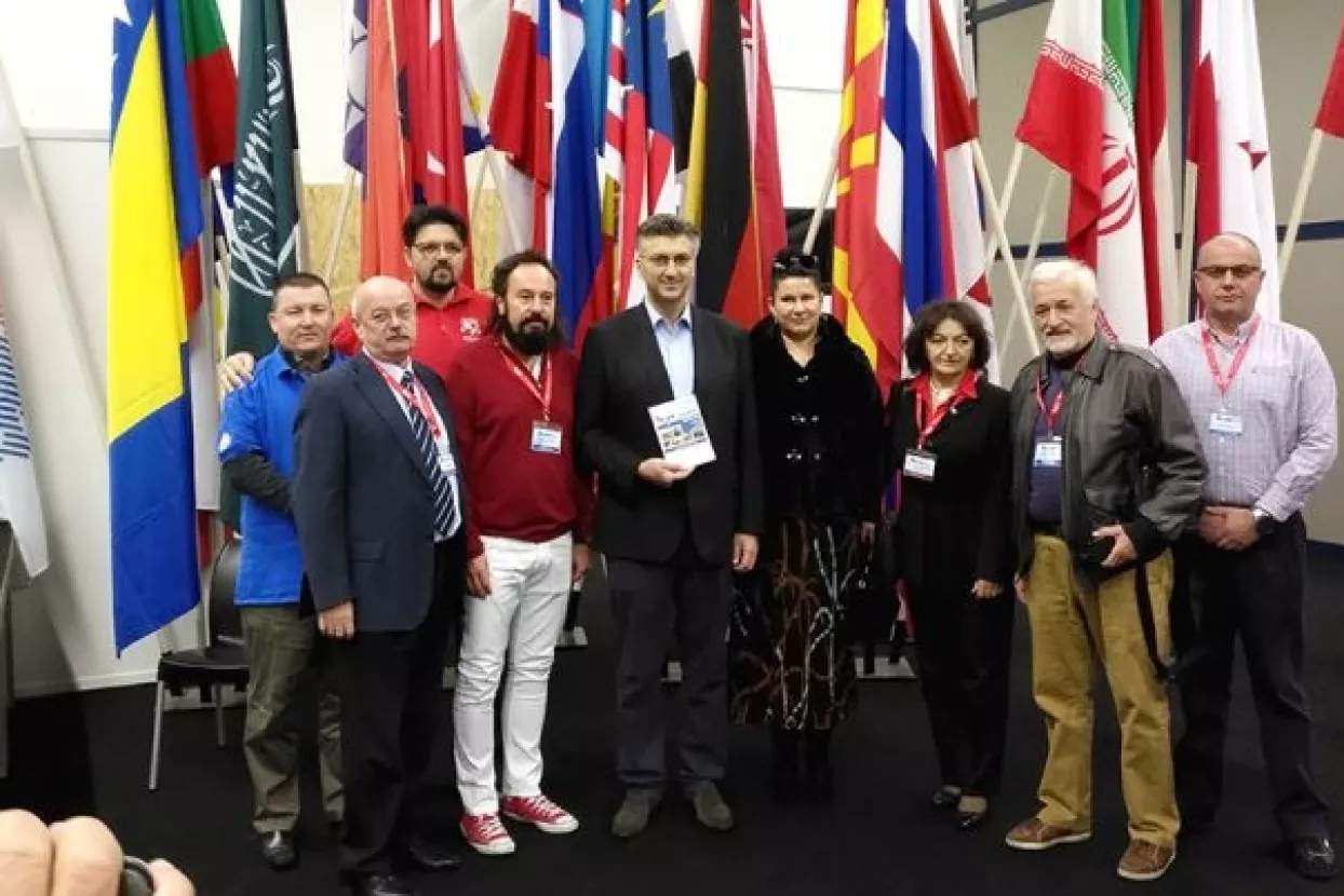 Dok 3. maj propada, njegovi radnici i dalje inoviraju