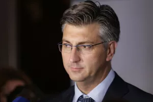 Premijer posjetio tvrtke Šestan Busch, Hilding Andres i Sobočan interijeri