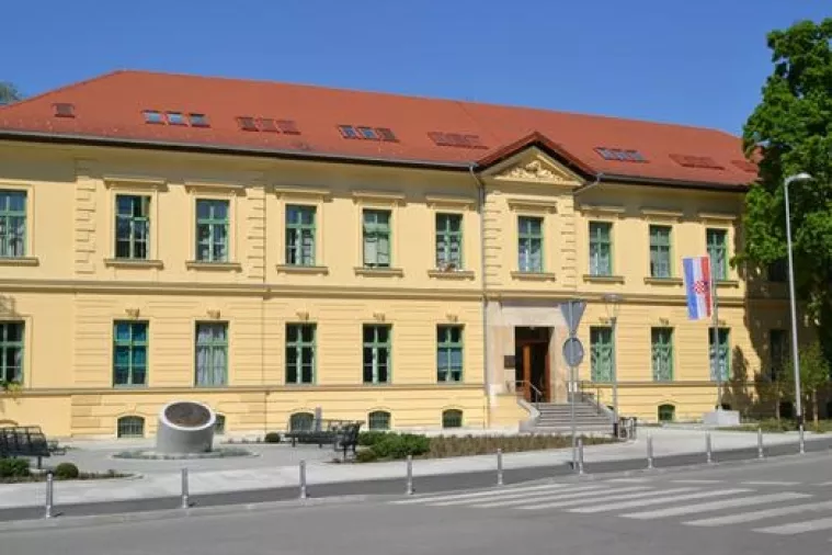 Danas u Hrvatskoj: Sindikati i dalje o &scaron;trajku, nova angio sala u KBC-u Sestre milosrdnice, okrugli stol 'Savjest u prizivu savjesti'...