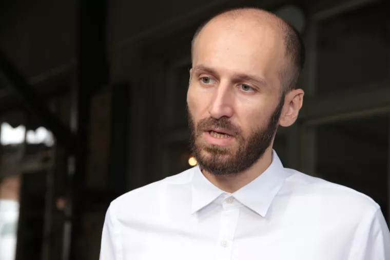 Iako restoranima pada PDV na hranu na 13 posto, dostavljači će i dalje računati 25 posto&nbsp;