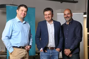 NEPHOS: Naučili su neprestano učiti kako bi mogli educirati druge