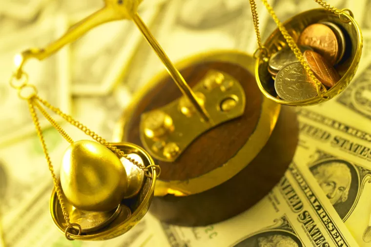 Ulagači se zbog straha i neizvjesnosti okrenuli zlatu kojemu cijena lagano raste