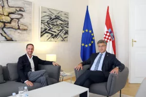 Plenković: Među prvima u svijetu regulirat ćemo boravak digitalnih nomada