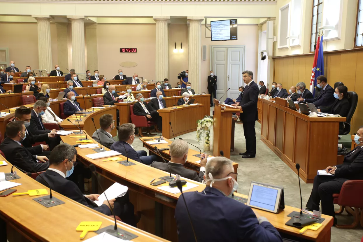 Danas u Hrvatskoj: Vlada - odluka o raspodjeli sredstava iz Fonda solidarnosti; Sabor - rasprava o prijedlozima porezne reforme