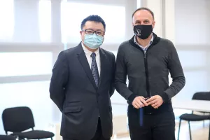 Huawei Technologies donirao tablete i knjige školama u potresom pogođenim područjima Sisačko-moslavačke županije