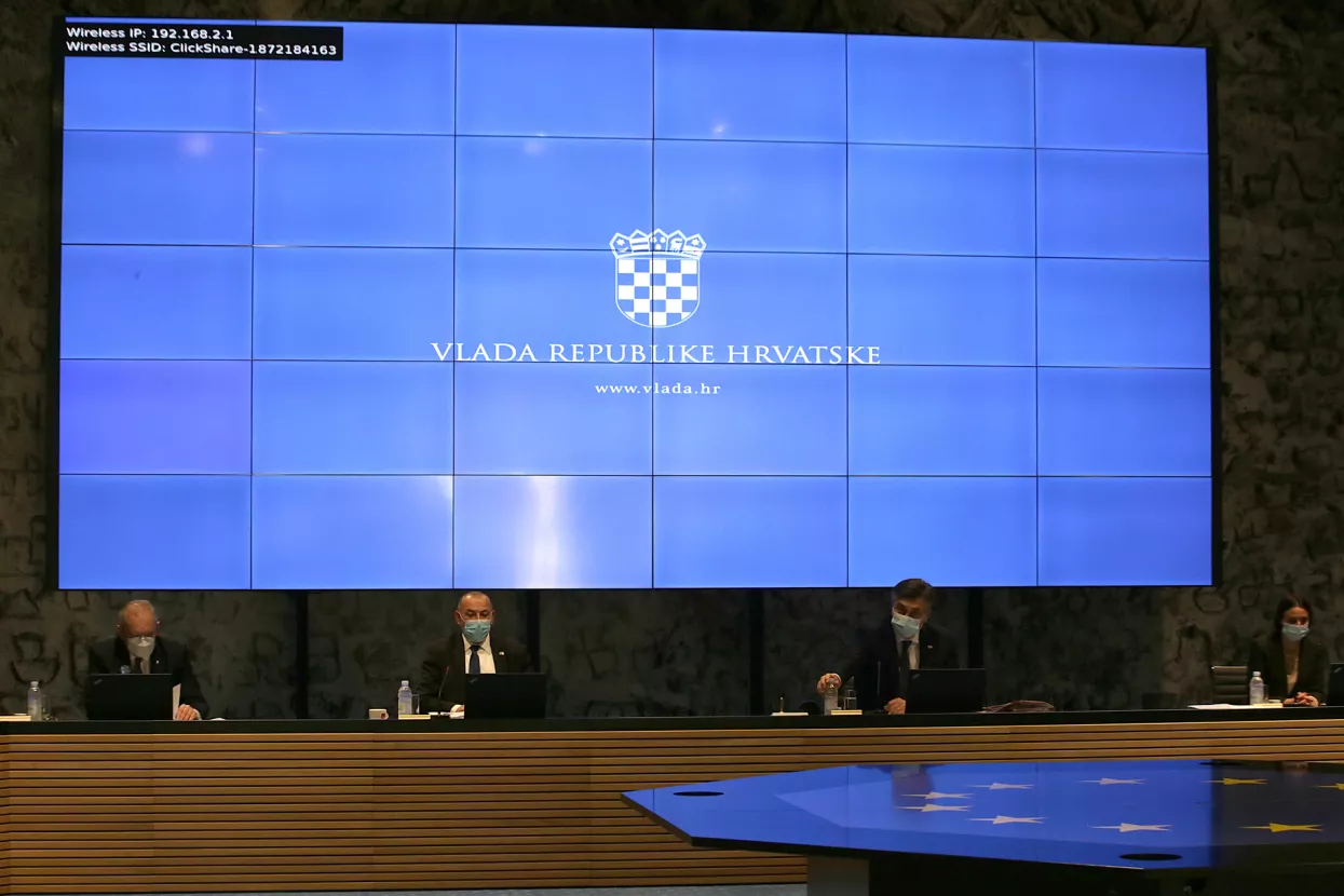 Vlada se neće oglu&scaron;iti na apele poduzetnika ali prijedlog Hrvatske udruge banaka ne prihvaća