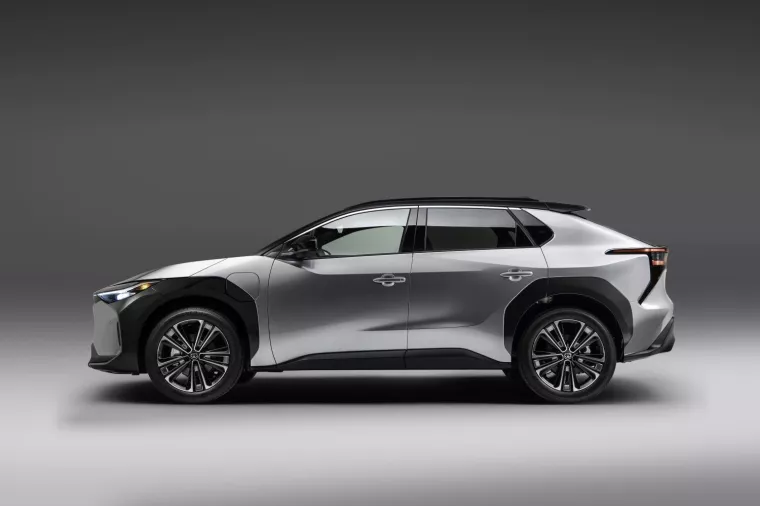 [Video] Prvi Toyotin model &#39;beyond zero&#39;