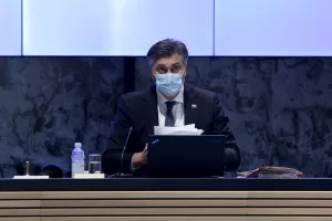 Virus bez kvalificirane većine - Hrvatske stranke ne mogu motivirati vi&scaron;e od 30 posto stanovni&scaron;tva