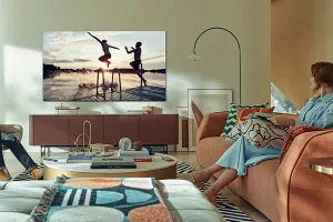 Bezbrižno uživajte u gledanju serija i filmova na Samsung Neo QLED televizoru uz TV kasko osiguranje
