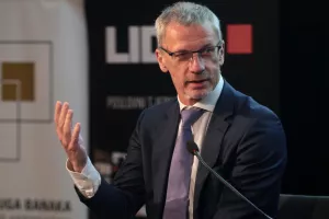 Vujčić: Uvođenje eura jača otpornost na krize