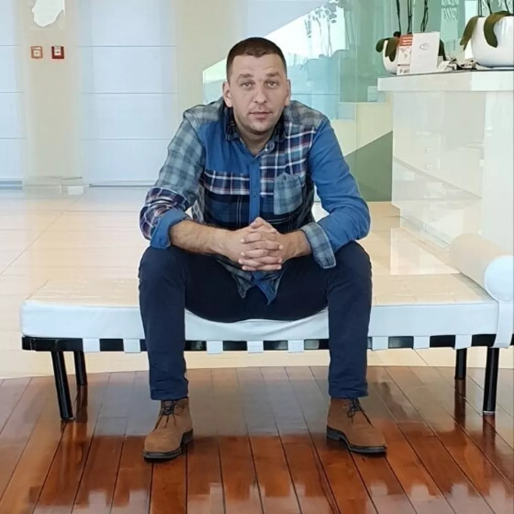 Poduzetnik koji je prepoznao nišu i jedini sa svojim robotom Zolikom čisti solare