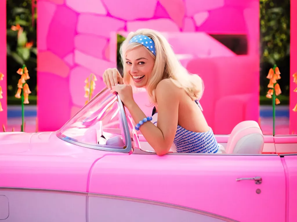 Otkad je svijeta i Barbie, nije bilo kontoverznije lutkice. U novom holivudskom blockbusteru utjelovljuje ju Margot Robbie i postala je manje plastična, a više mračna<br><br>