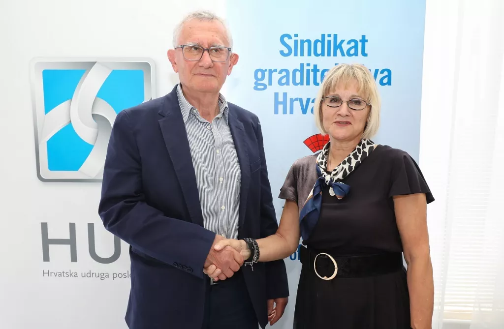 20.7.2023., Krizevci - Potpisivanje Kolektivnog ugovora za graditeljstvo između HUP-Udruge poslodavaca graditeljstva (HUP-UPG) i Sindikata graditeljstva Hrvatske (SGH). Ugovore su potpisali Jasenka Vuksic za SGH te Mirko Habijanec u ime HUP-a.Photo: Jurica Galoic/PIXSELL
