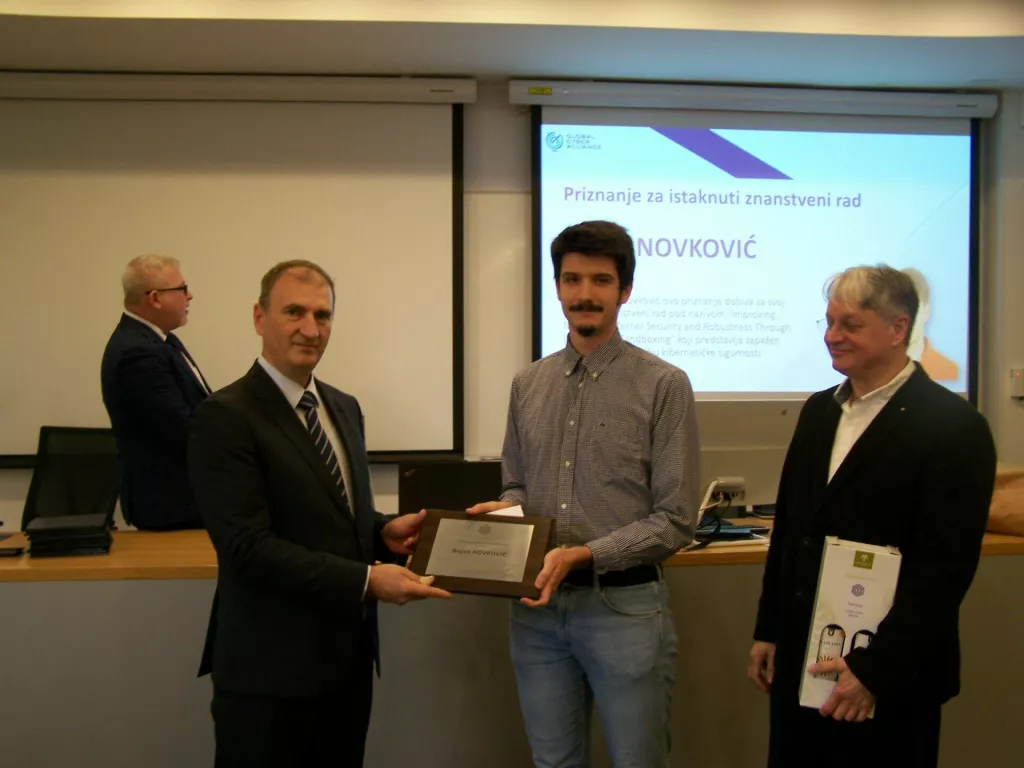 Bojan Novković