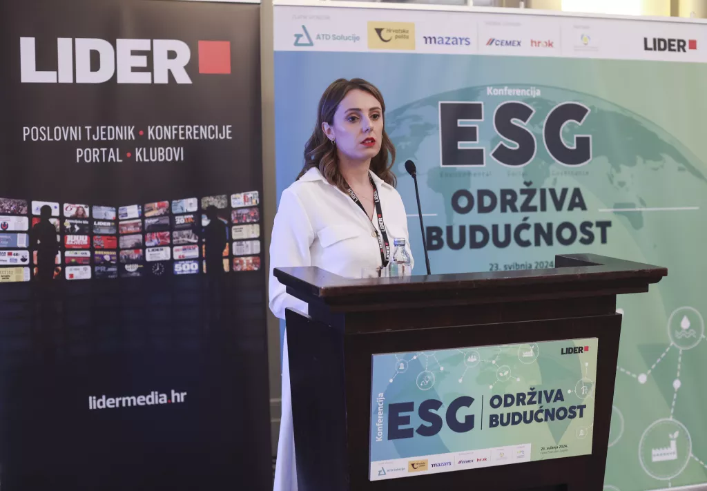 Konferencija ESG- Održiva budućnost. Prezentacija Izračun klimatskih i okolišnih rizika i njihov utjecaj na imovinu i djelatnost.Martina Rupčić