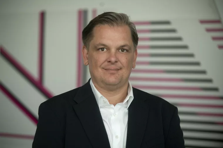 Dragan Gudeljević,voditelju Odsjeka za zaštitu osobnih podataka i privatnosti u Hrvatskom Telekomu