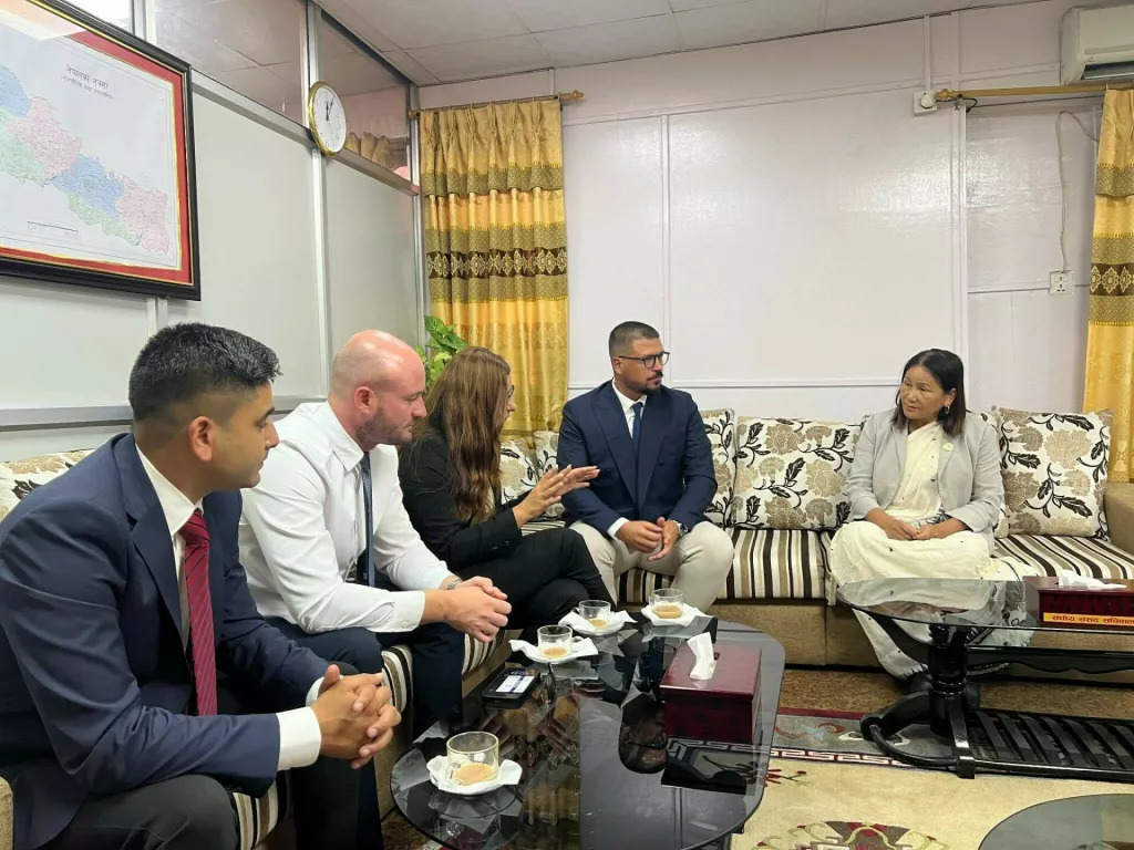 Globirò na jednom od sastanaka u Nepalu 