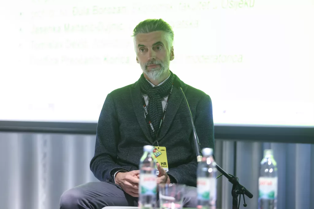 8. HR konferencijaPanel: Izazov na tržištu rada- nedostatak kvalificirane radne snage i neusklađenost obrazovnog sustava.Mislav Balković.