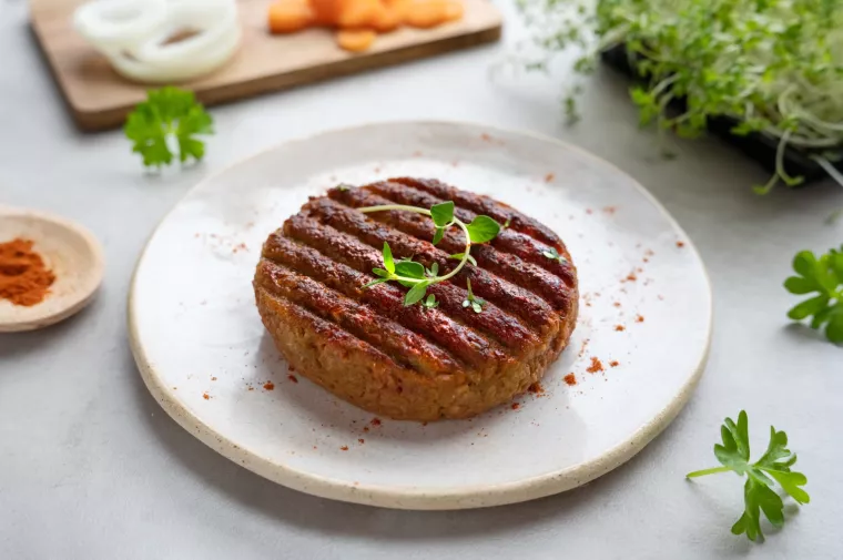 7. I od cikle nastade burger