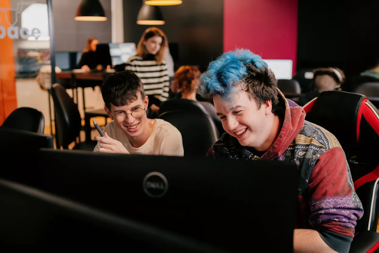 studenti Algebra Bernays 