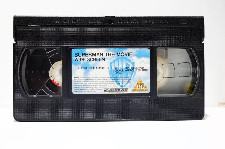 vhs, superman, kultura reciklaže