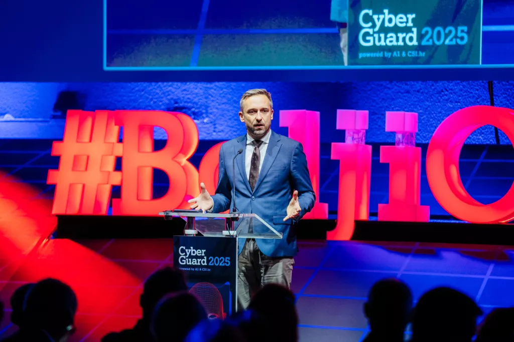 Marin Piletić, izaslanik predsjednika Vlade RH i ministar rada, mirovinskoga sustava, obitelji i socijalne politike 