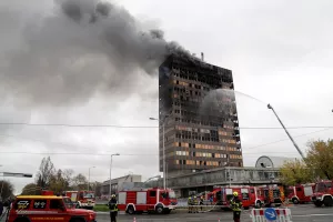 Požar u Vjesnikovom neboderu