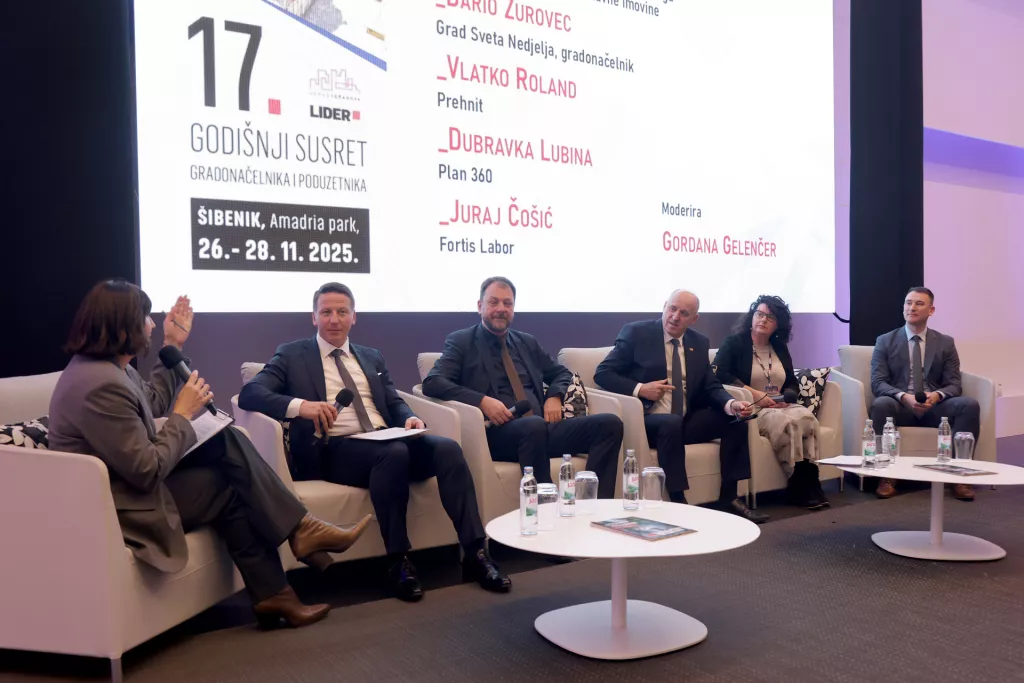 48 sati 2025. Okrugli stol Prostorni planovi nove generacije i sredstva iz EU fondova: Gordana Gelenčer, Dario Zurovec, Vlatko Roland, Branko Bačić, Dubravka Lubina i Juraj Čo&scaron;ić