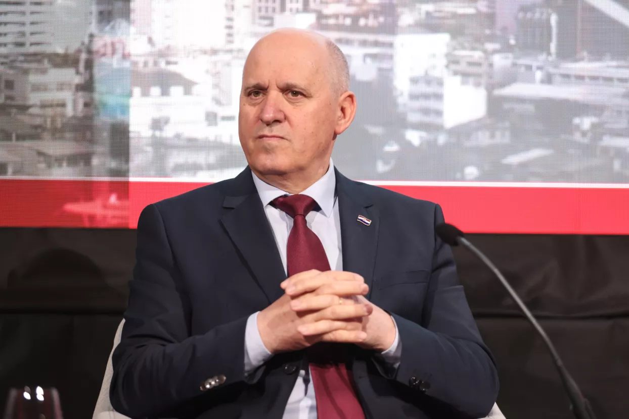 Smart cities 2025.Panel:Urbanizam i priu&scaron;tivo stanovanje.Branko Bačić