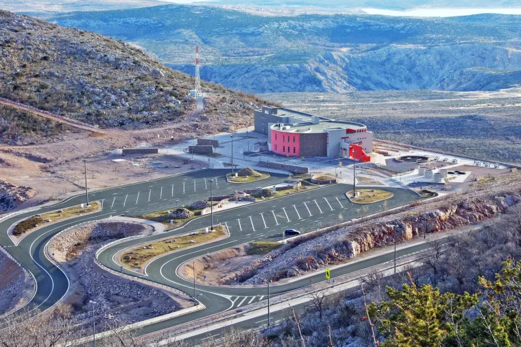 Velebitska kraljica, A1, Sv. Rok