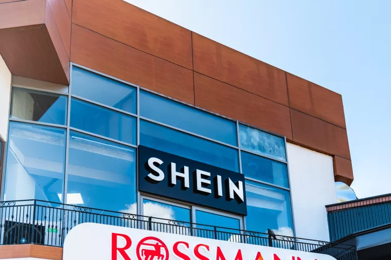 SHEIN logo, trgovina