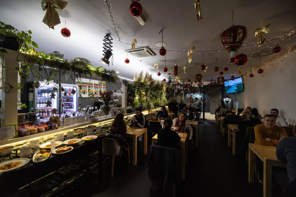 Tvrtka Garden City,Restoran Juice Box